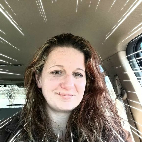 Meet your Posher, Shelley - Picture 1 of 1